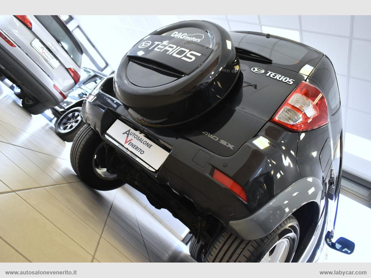 DAIHATSU Terios 1.5 4WD SX O/F