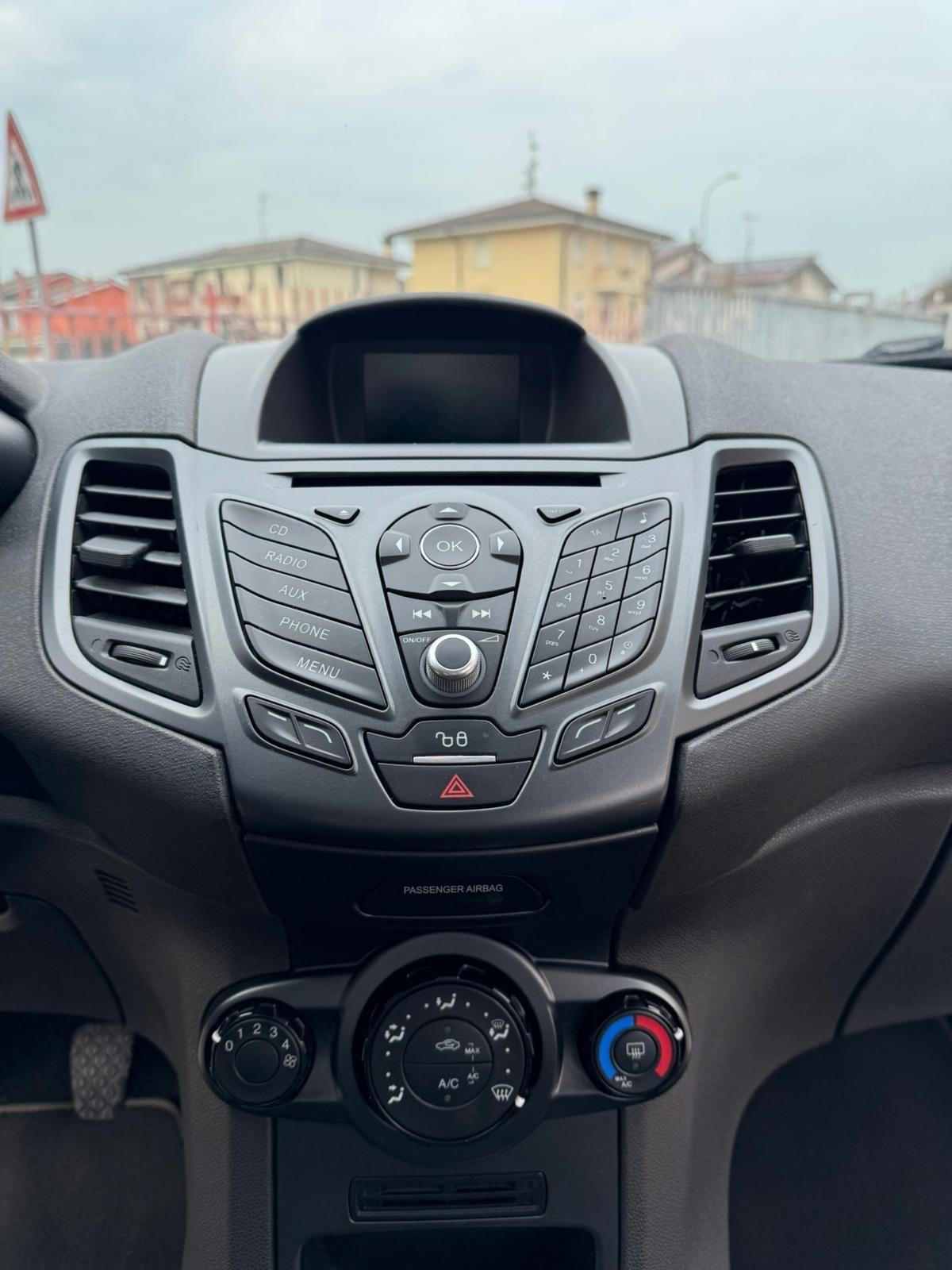 Ford Fiesta 1.0 80CV 5 porte Titanium