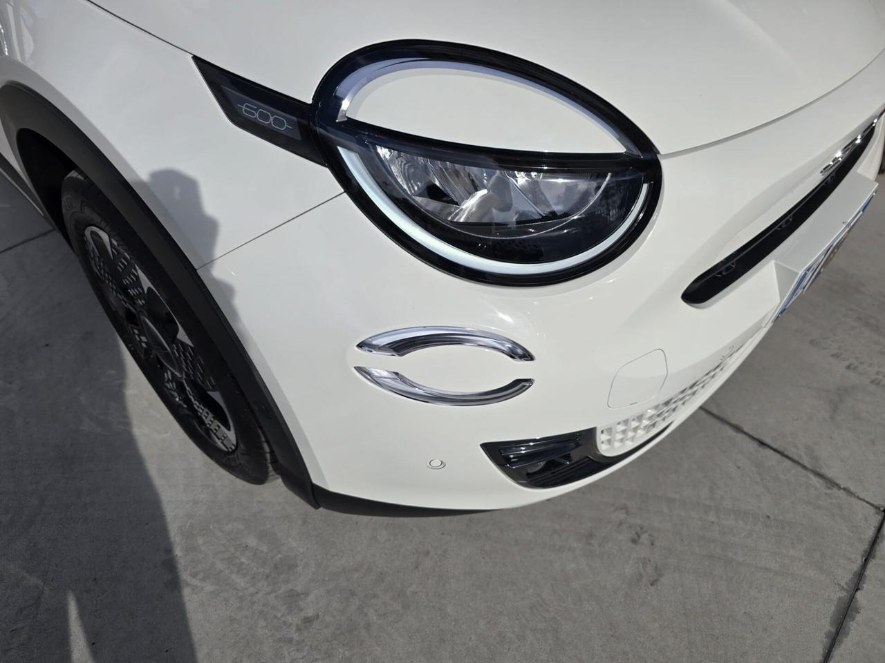 Fiat 600 Hybrid 100 CV DCT MHEV La Prima