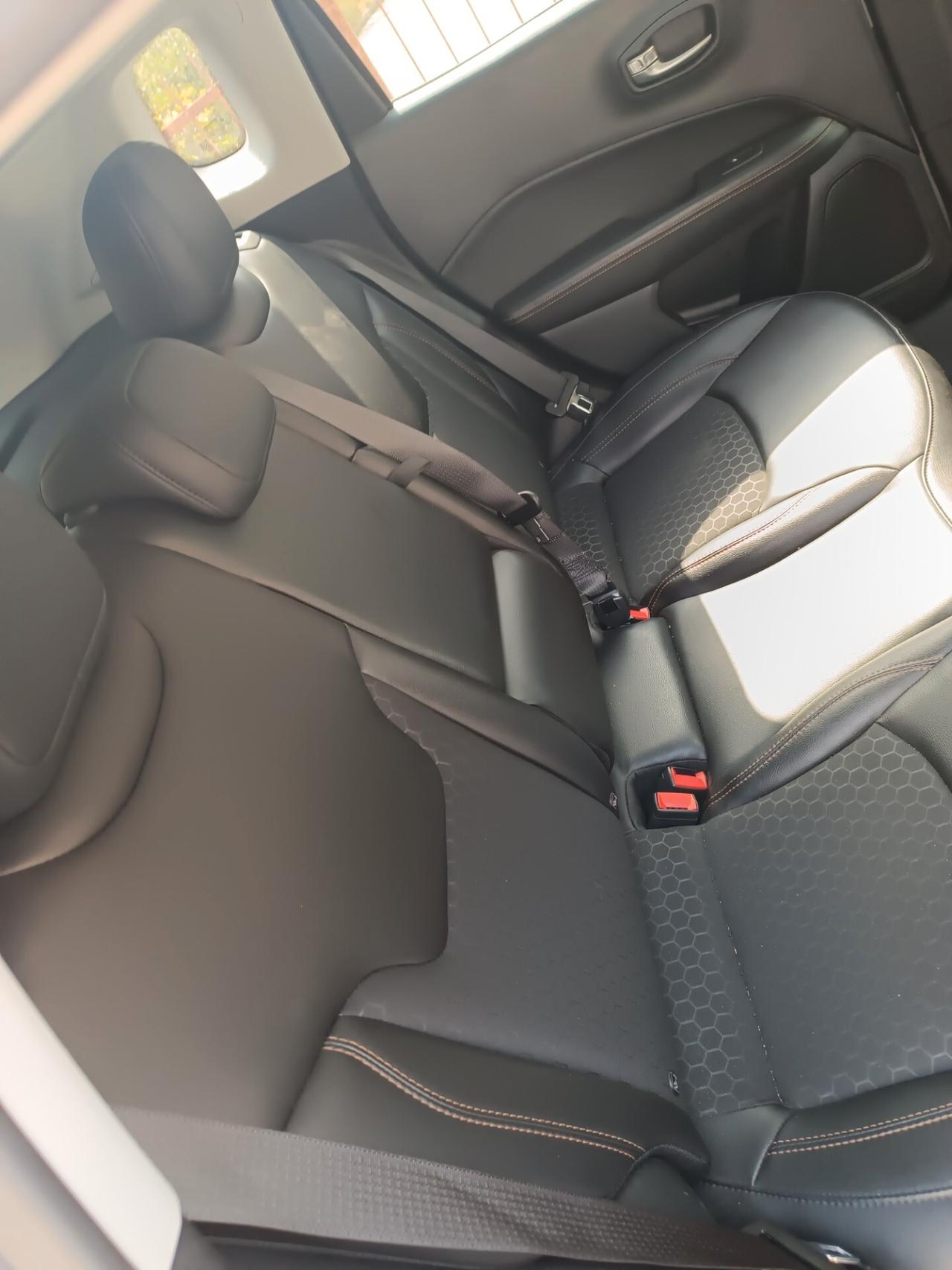 Jeep Compass 1.6 Multijet II 2WD LIMITED 120 CV 37000 kn