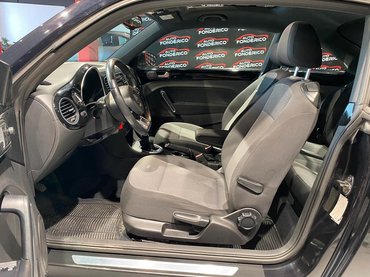 Volkswagen Maggiolino 1.6 Diesel - 2012