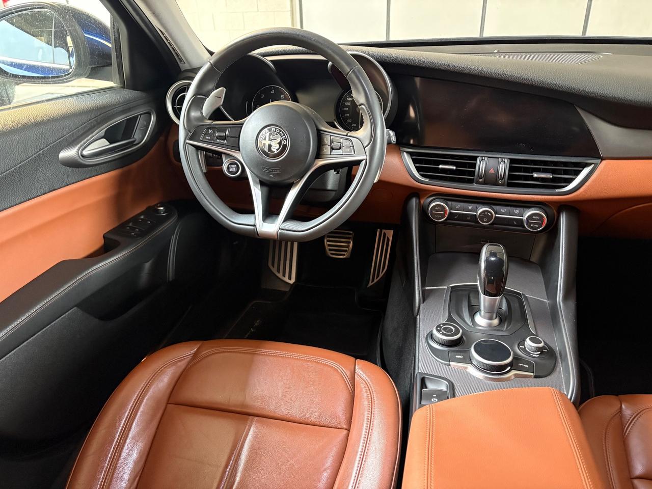 Alfa Romeo Giulia 2.2 Q2 Turbodiesel 180 CV AT8 Business Sport Launch Ed.