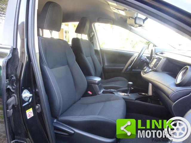 TOYOTA RAV 4 AWD