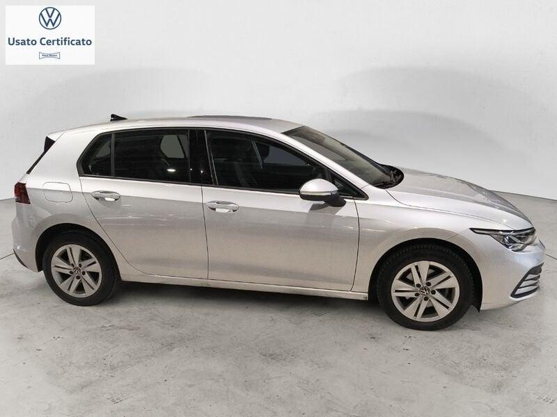 Volkswagen Golf 8 Life 2.0 TDI SCR 85 kW (115 CV) Manuale