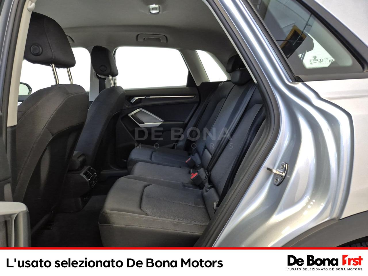 Audi Q3 35 2.0 tdi business s-tronic