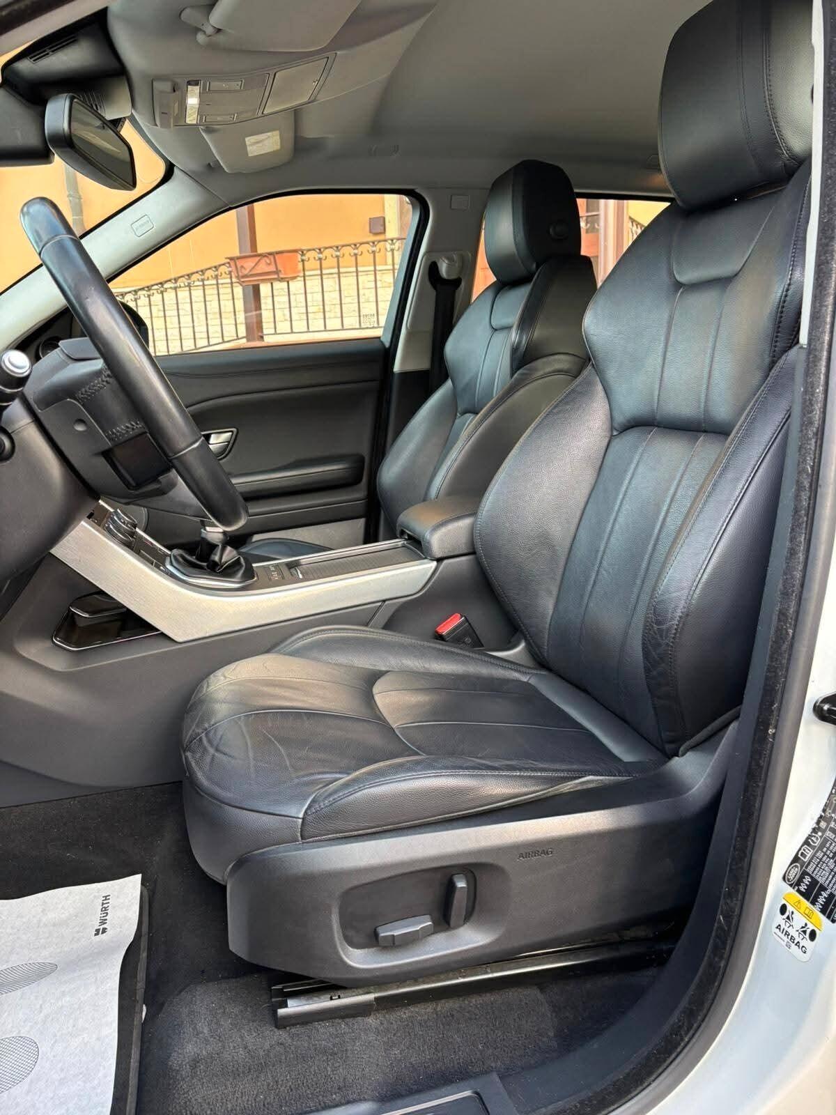 Land Rover Range Evoque 2.0 TD4 150 CV 5p. Pure//