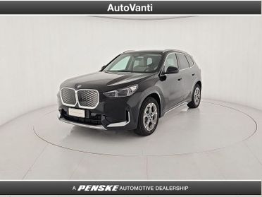 BMW iX1 eDrive 20 Special Edition