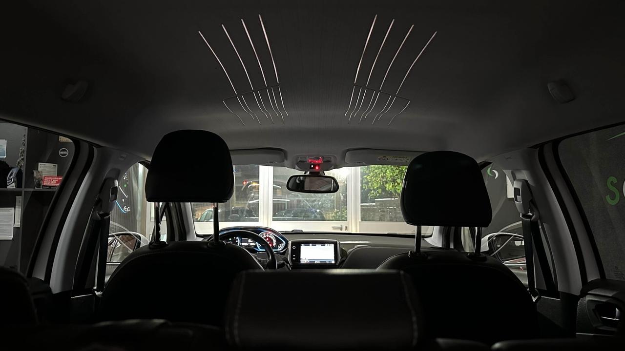 Peugeot 2008 BlueHDi 100 Allure"Bianco effetto perla"