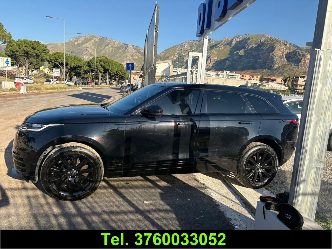 Range Rover velar total black 180cv