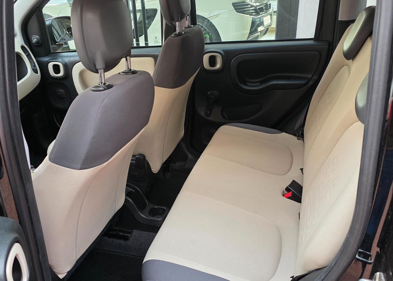 Fiat Panda 1.2 Lounge TomTom - Unico proprietario