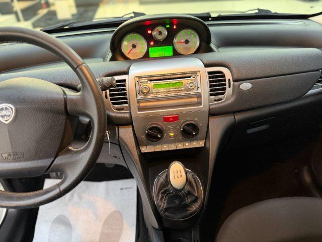 LANCIA Ypsilon 1.2 69 CV Argento