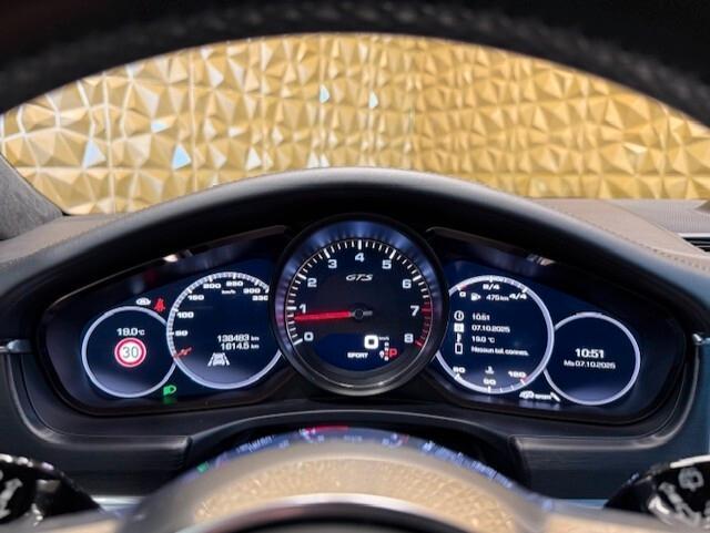 Porsche Panamera 4.0 GTS Sport Turismo