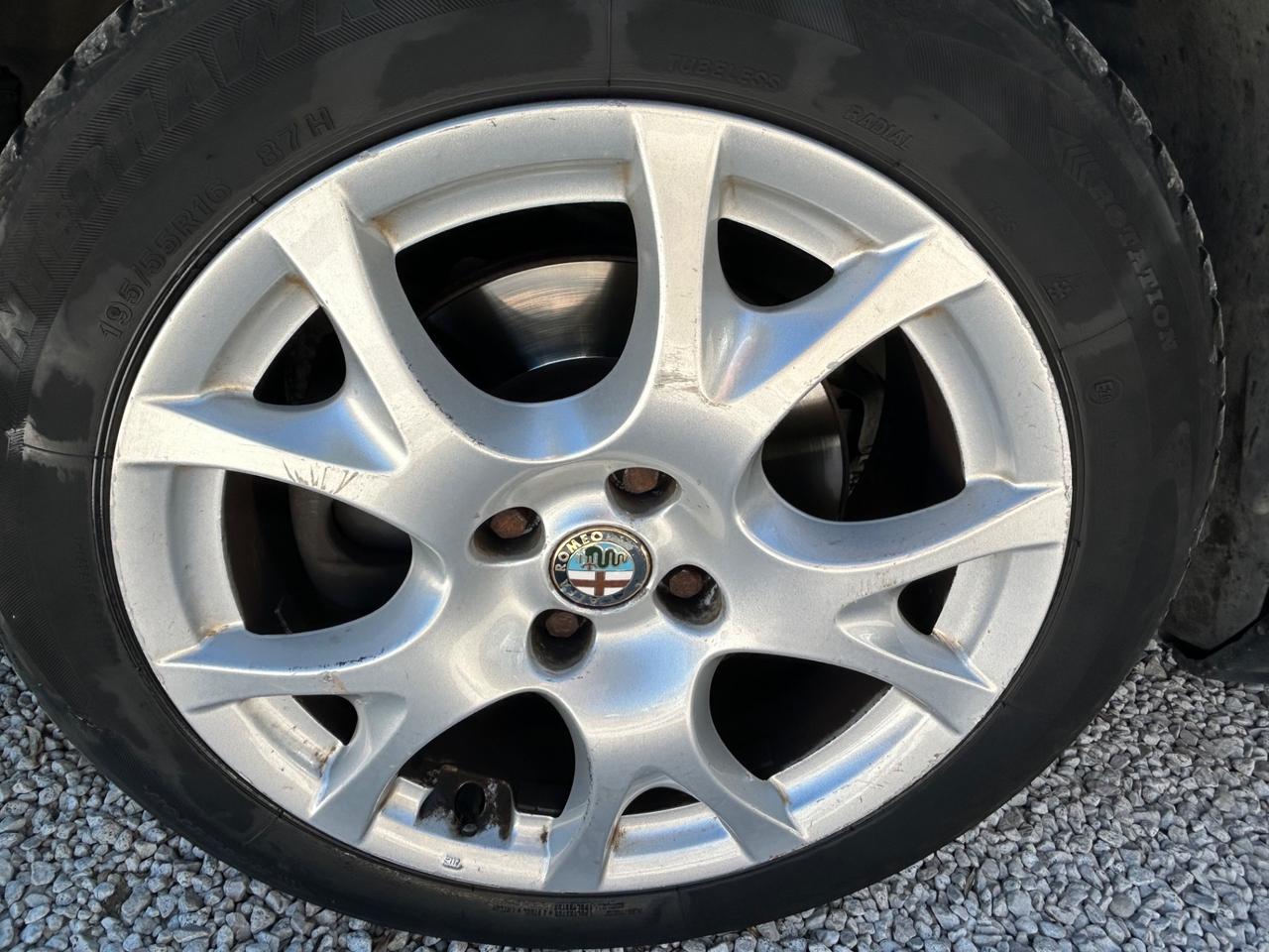 Alfa Romeo MiTo 1.4 GPL Distinctive