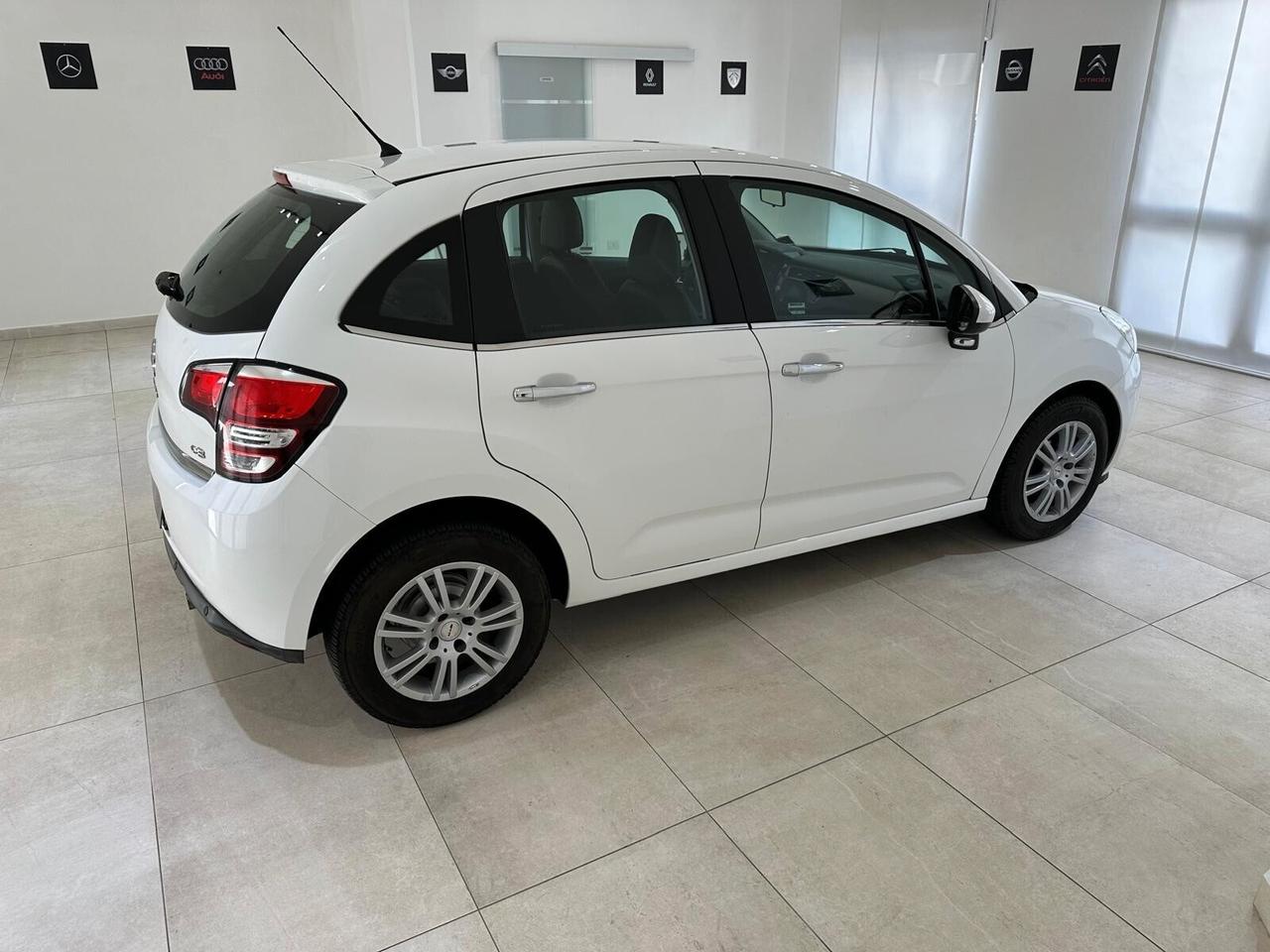 Citroen C3 PureTech 82 Exclusive DA VETRINA