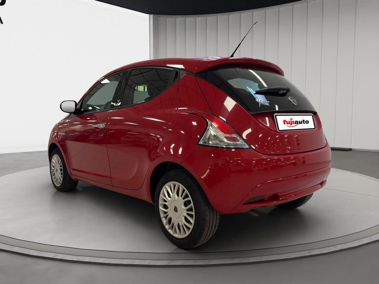 Lancia Ypsilon 1.2 Silver 69cv
