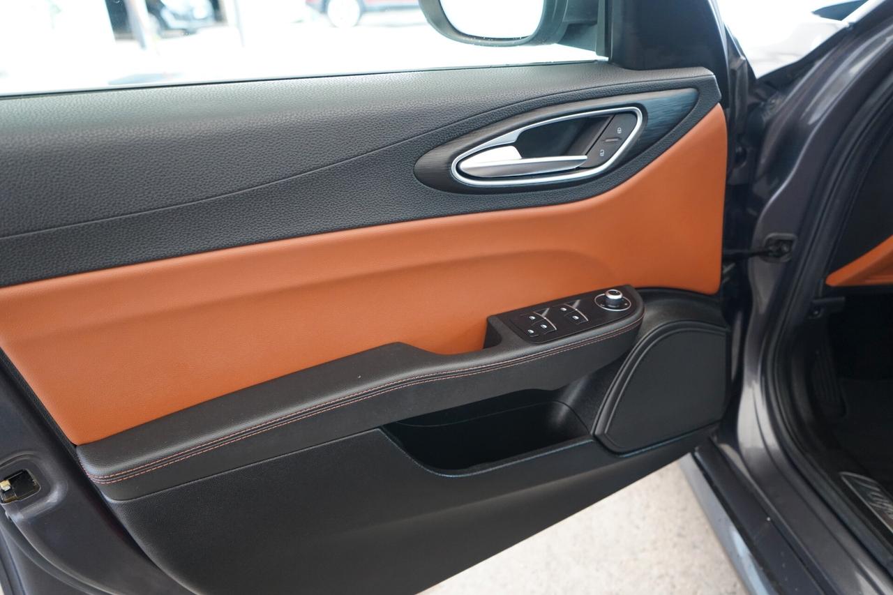 Alfa Romeo Giulia 2.2 Turbodiesel 180 CV AT8 Super