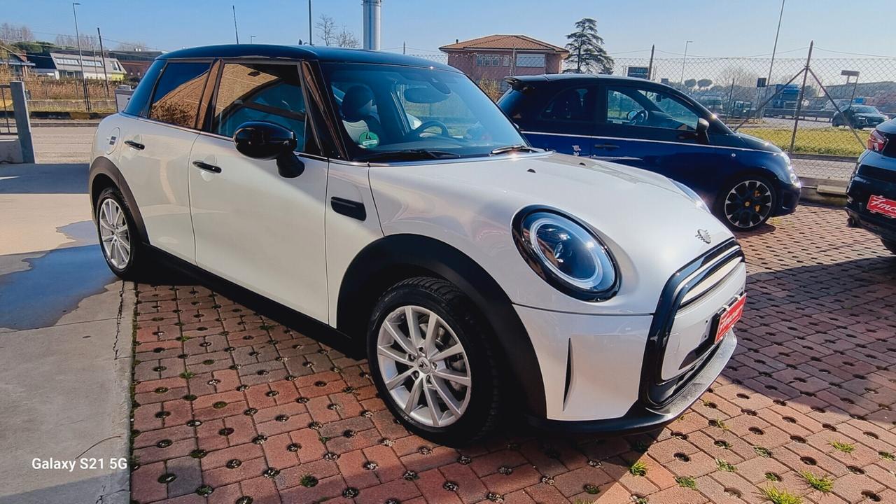 Mini Cooper MINI Cooper 5 PORTE 1.5 AUT PELLE RETROC NAVI SED. SPORT.