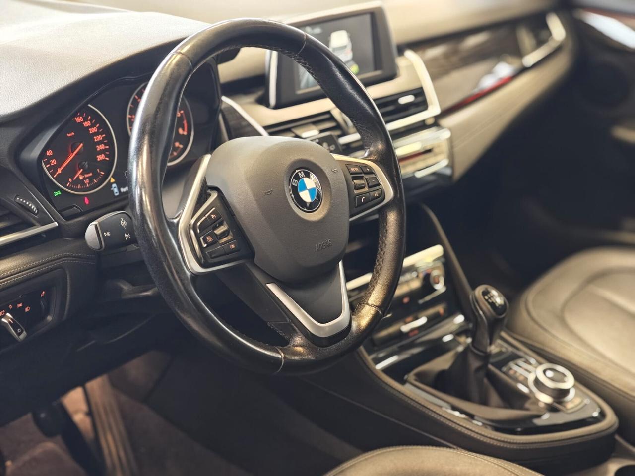 Bmw 2er Active Tourer 218d xDrive Active Tourer Luxury