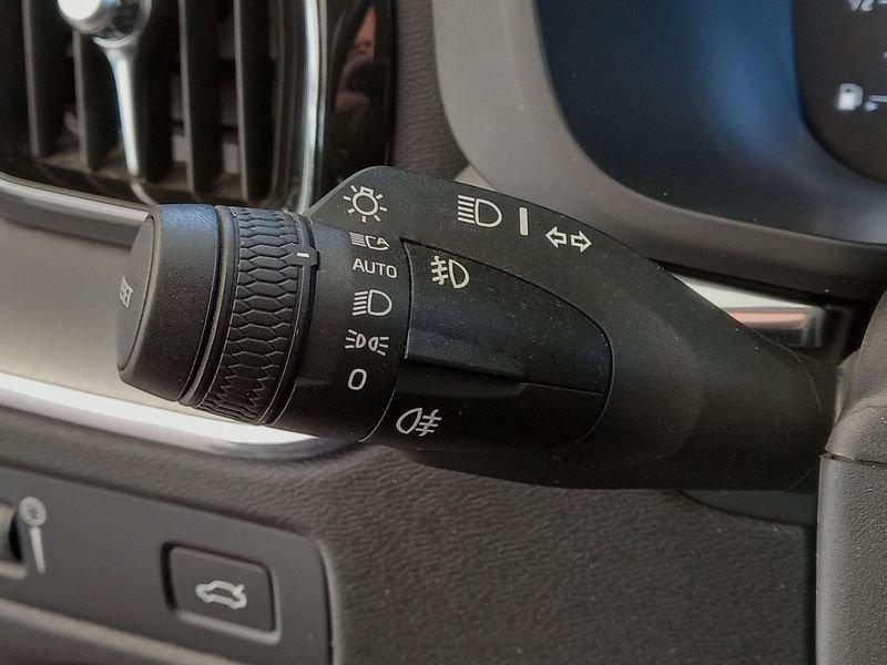 Volvo XC60 D4 190 CV Automatica NAVI LED Business