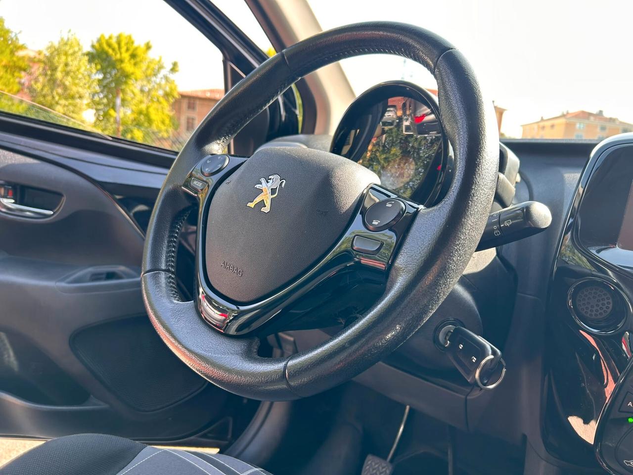 Peugeot 108 1.0 Benzina 68CV 5 porte 130.000 KM