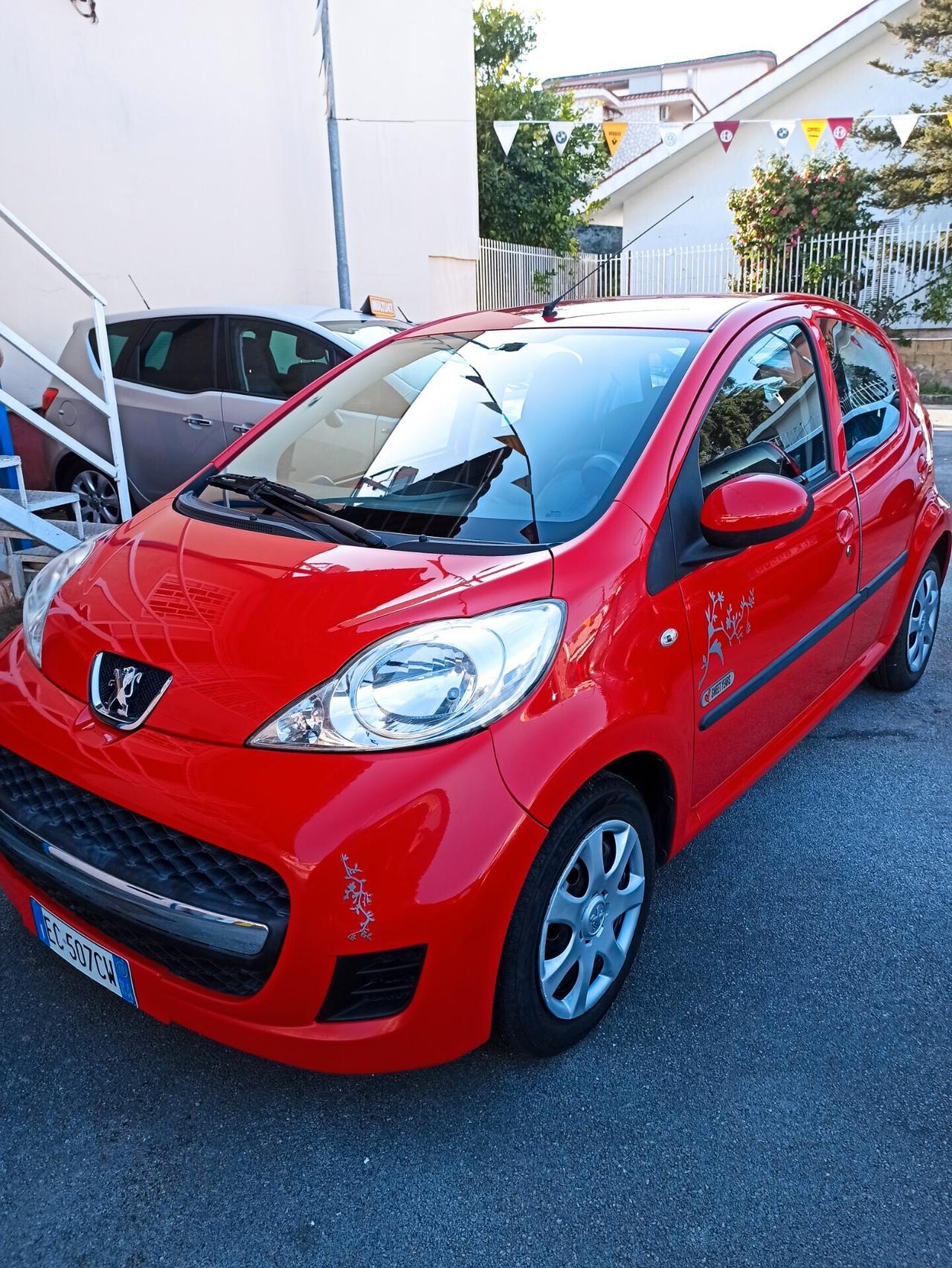 Peugeot 107 1.0 68CV 5p. Sweet Years