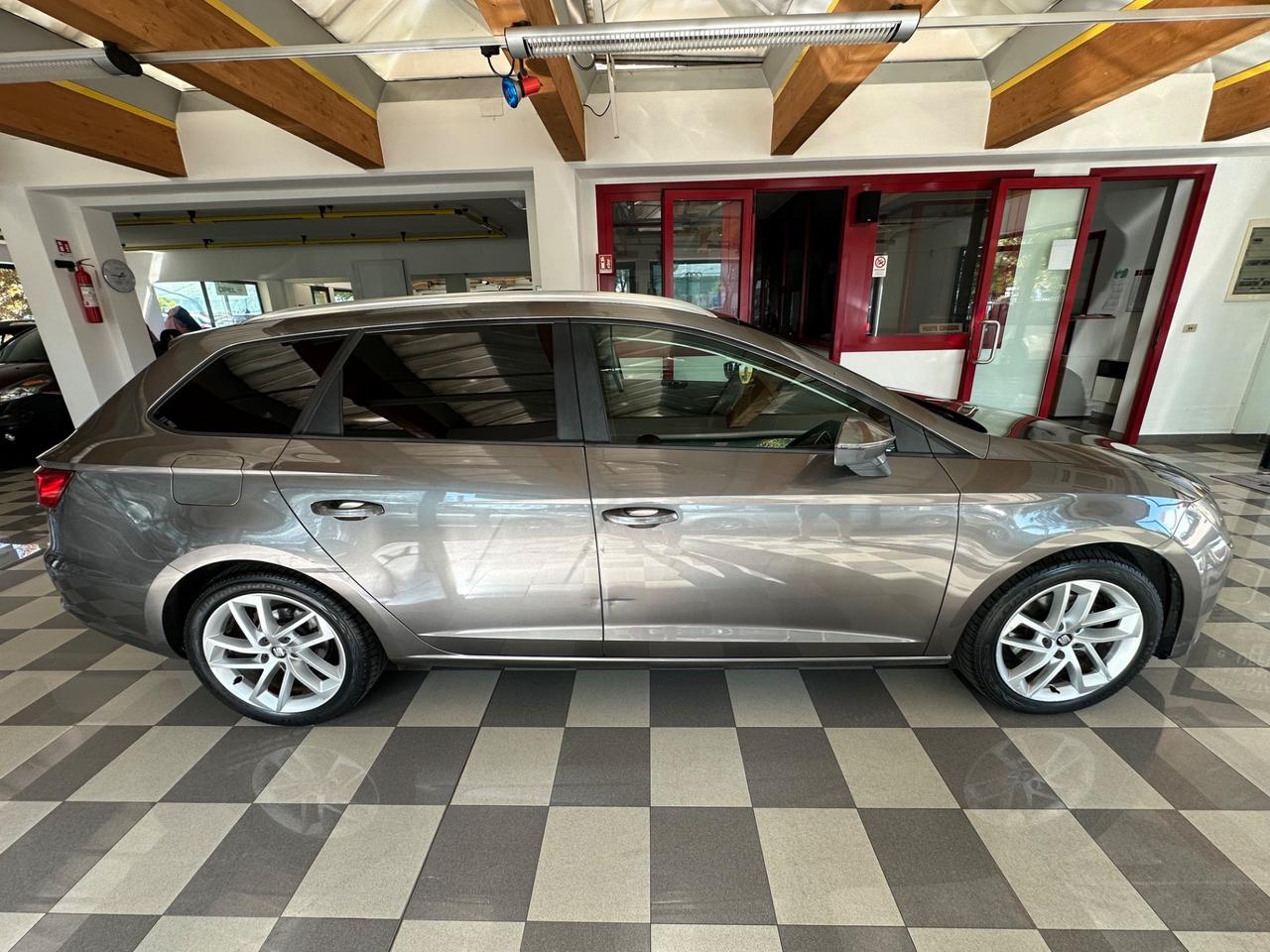 Seat Leon 1.6 TDI 105 CV DSG 5p. Start/Stop Style