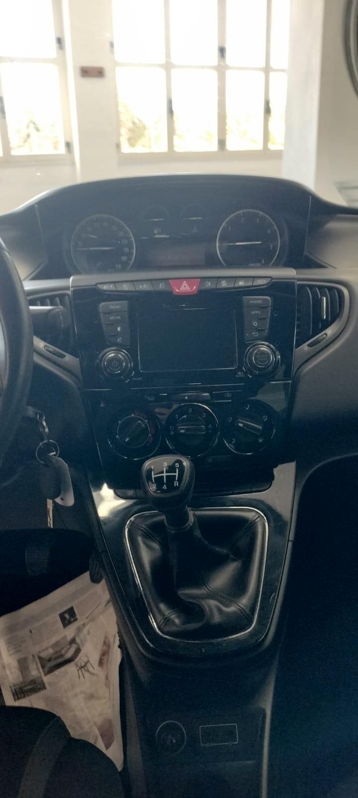 Lancia Ypsilon 1.3 MJT 16V 95 CV 5 porte S&S Gold