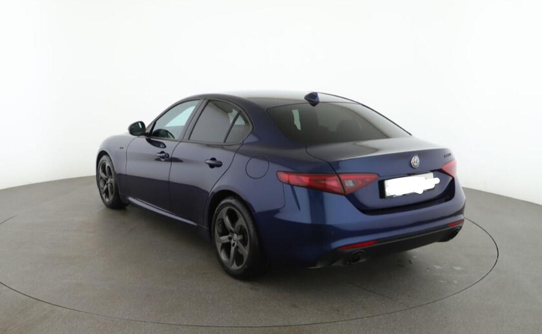 Alfa Romeo Giulia 2.2 Turbodiesel 150 CV Business Launch Edition