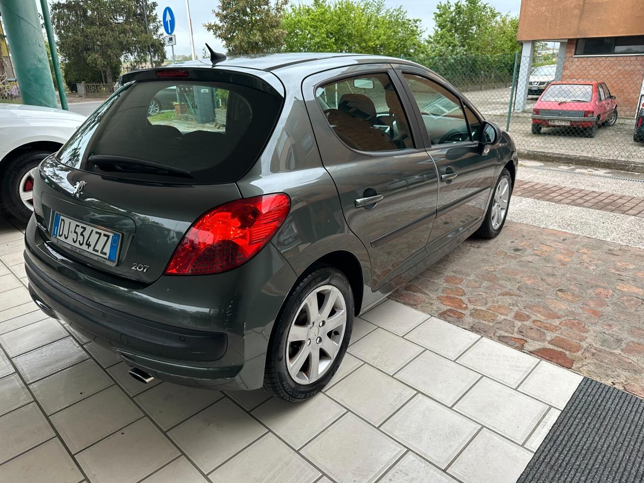 Peugeot 207 1.6 109CV aut. (12 RATE)