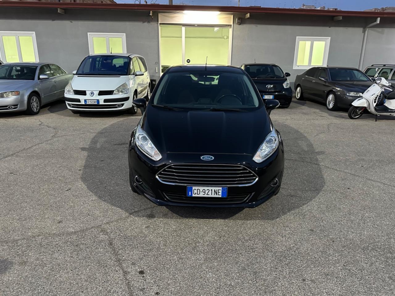 Ford Fiesta 1.5 TDCi 75CV 5 porte Black & White Edition