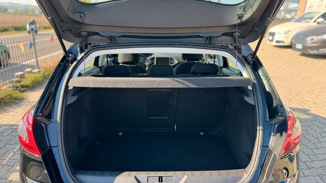 Peugeot 308 BlueHDi 130 S&S EAT8 GT Line