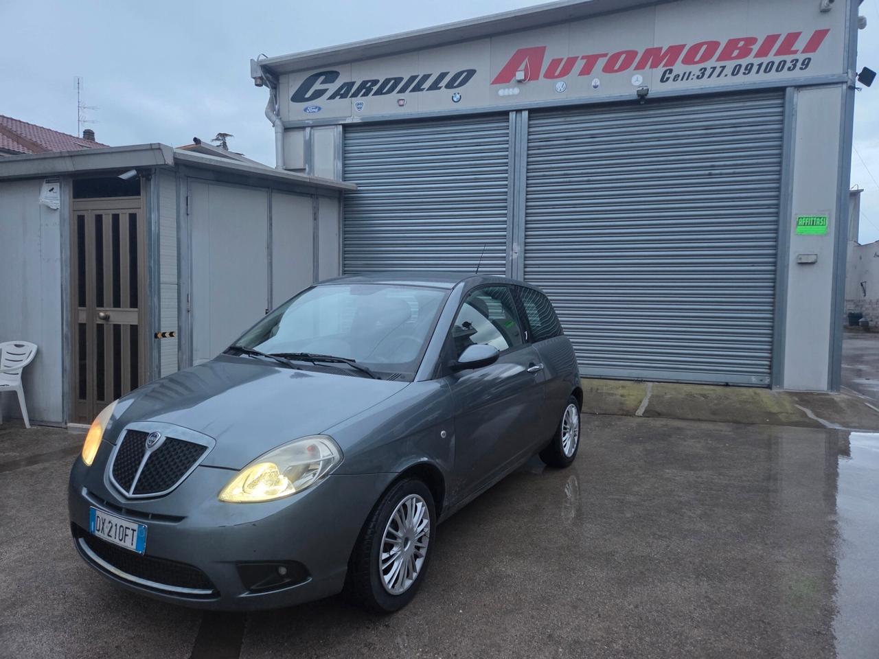 Lancia Ypsilon 1.2 Versus