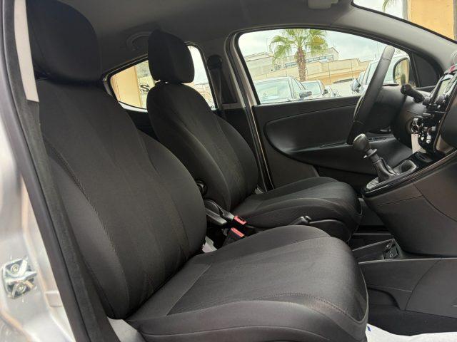 LANCIA Ypsilon 1.2 69 CV 5P Gold