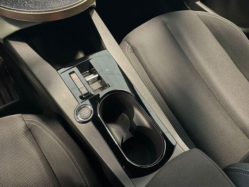 Lancia Ypsilon Ypsilon Hybrid e-DCT