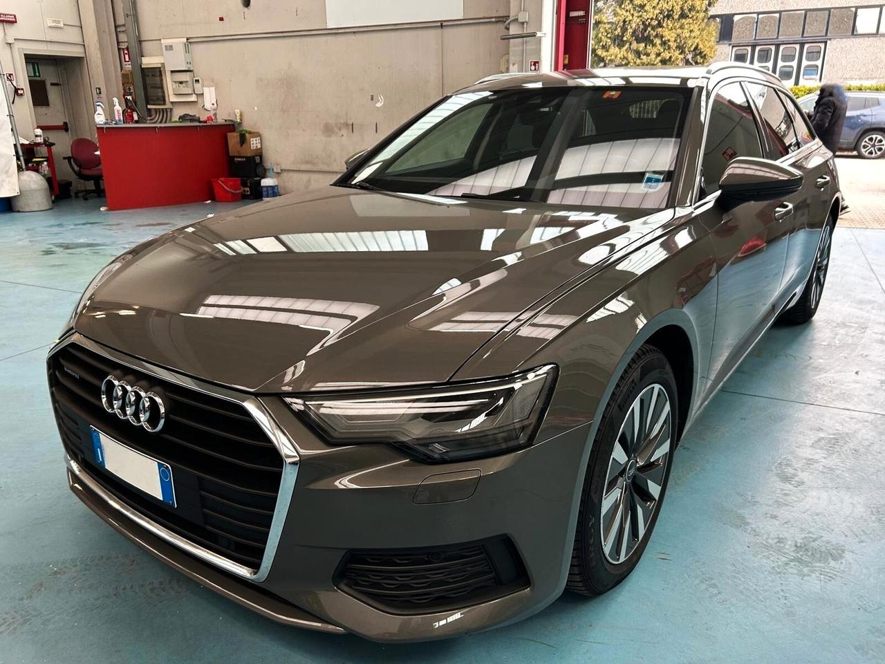 Audi A6 Avant 40 2.0 Tdi quattro S tronic Business Plus