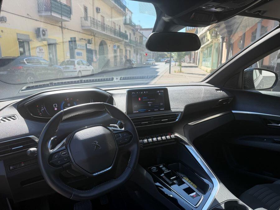 PEUGEOT 3008 1.5 HDI AUTOM 130 BUSINESS CERTIFICAT