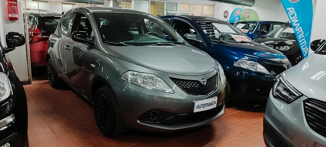 Lancia Ypsilon 1.2 69 CV 5 porte S&S Gold