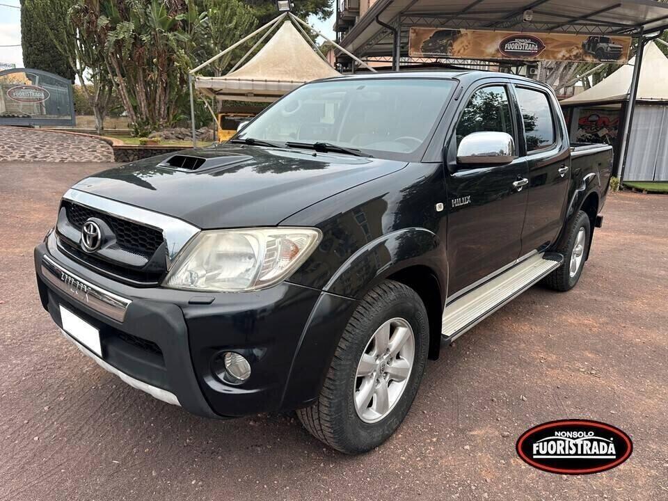 Toyota Hilux Toyota Hi Lux 3.0 D-4D Double Cab '' Sol''