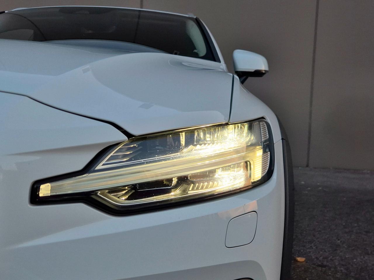 Volvo V60 Cross Country D4 AWD Geartronic Pro