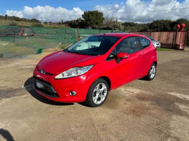 Ford Fiesta 1.4 TDCi 70CV 3 porte Titanium