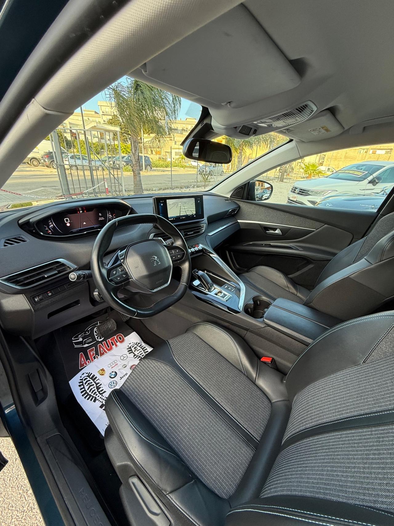 Peugeot 3008 BlueHDi 130 S&S EAT8 Allure