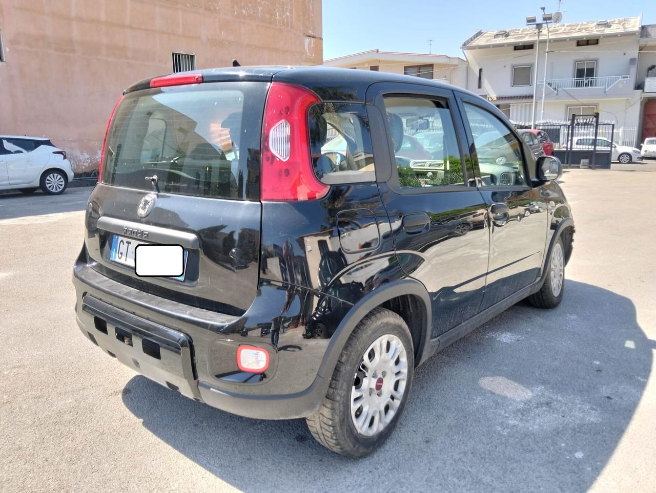Fiat Panda 1.0 HYBRID 2024 SINISTRATA