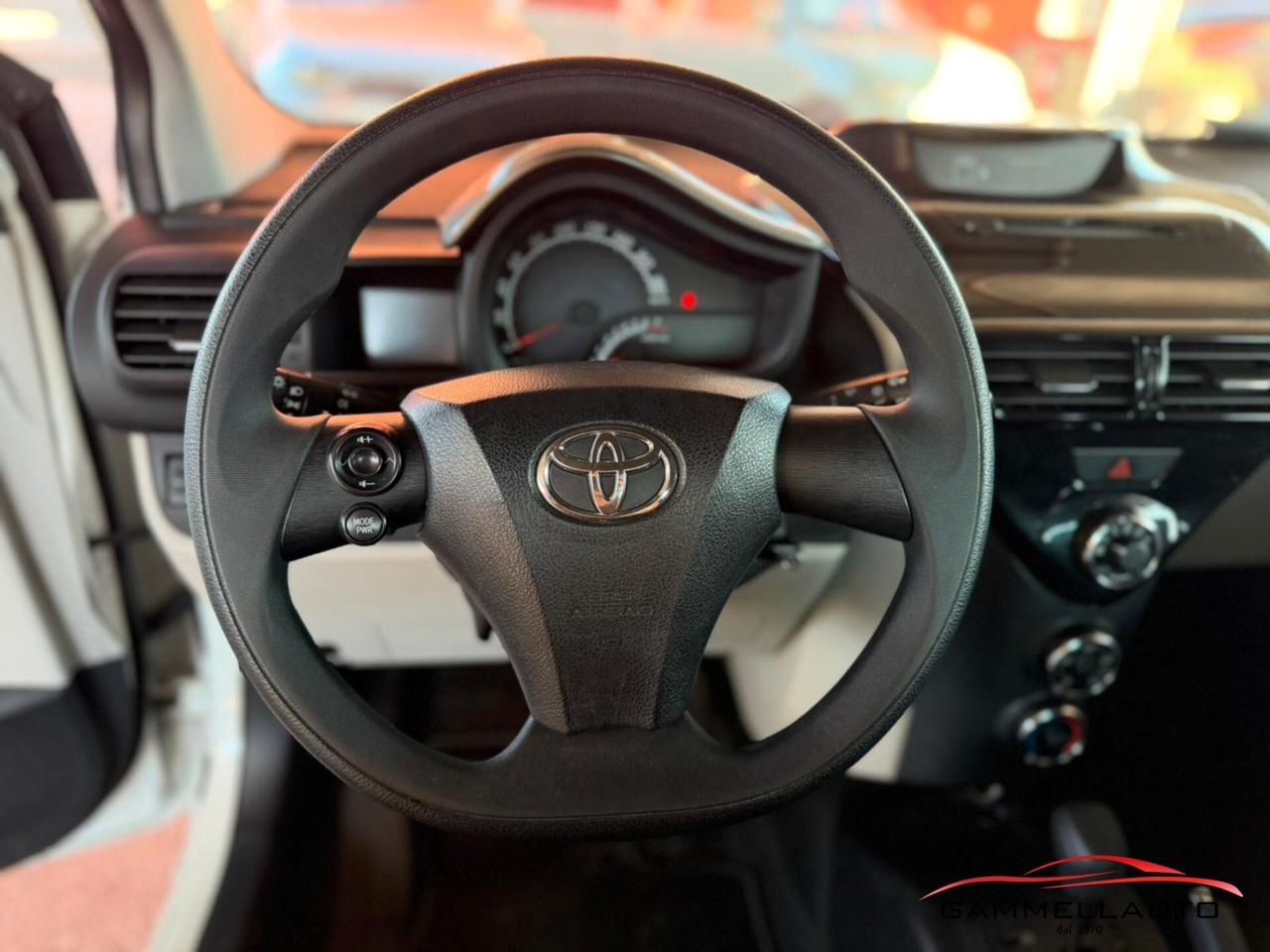 Toyota iQ 1.0 Trend 68cv AUTOMATICA