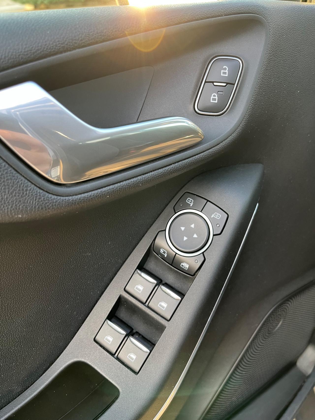 Ford Fiesta 1.5 EcoBlue 5 porte Titanium