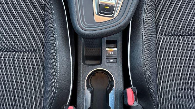 Renault Captur 1.6 E-TECH Plug-in Hybrid 160cv Intens Auto PROMO 1.6 E-TECH Plug-in Hybrid 160cv Intens Auto