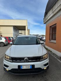 Volkswagen Touran 2.0 TDI 150 CV SCR DSG Business BlueMotion Technology