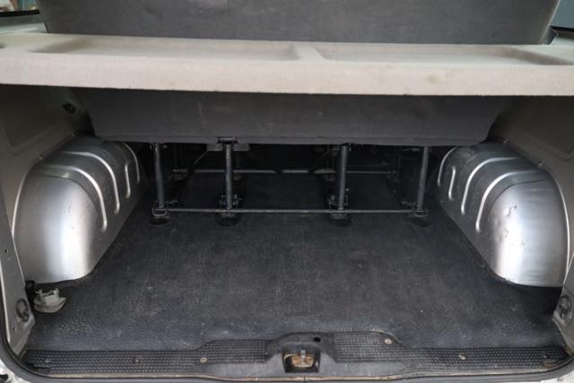 RENAULT Trafic 2.0 dCi/115 Passenger 8 Posti