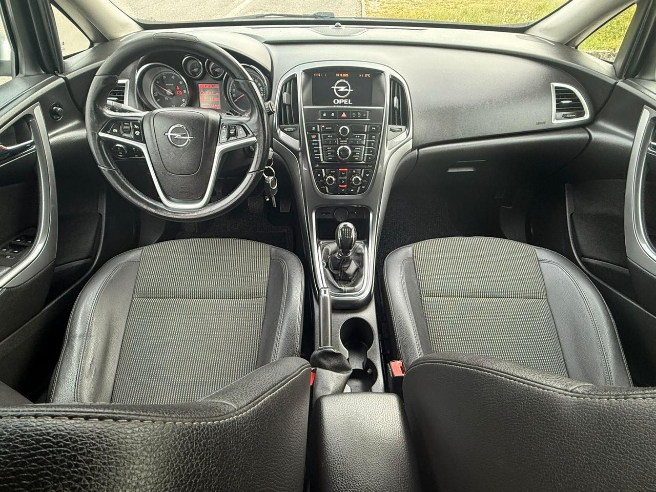 Opel Astra 2.0 CDTI 165CV Sports Tourer Cosmo