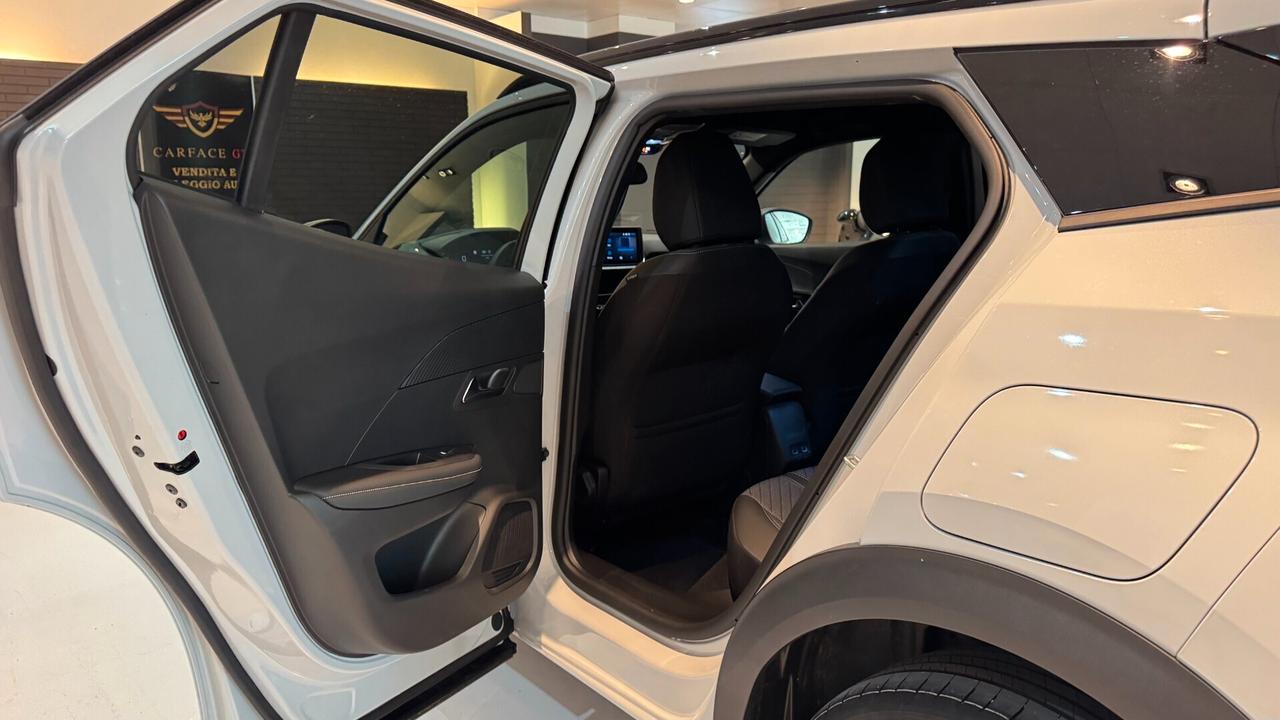 PEUGEOT 2008 1.2 BENZINA 101CV - 2025