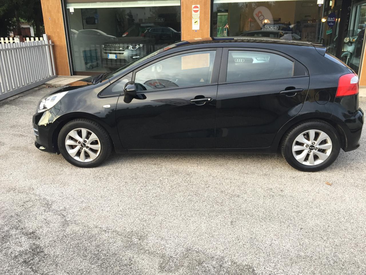 Kia Rio 1.2 CVVT 5p. ECO GPL Cool X NEOPATENTATI